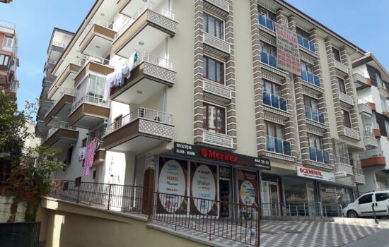 Ayvalı Mahallesi 12 Konut 2 Ticari Alan Bina